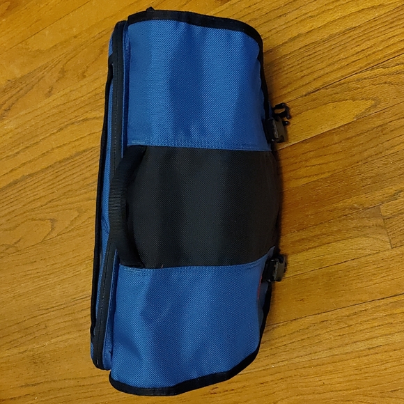 Small blue & black Timbuk2 laptop messenger bag with cross-body strap - Picture 15 of 15